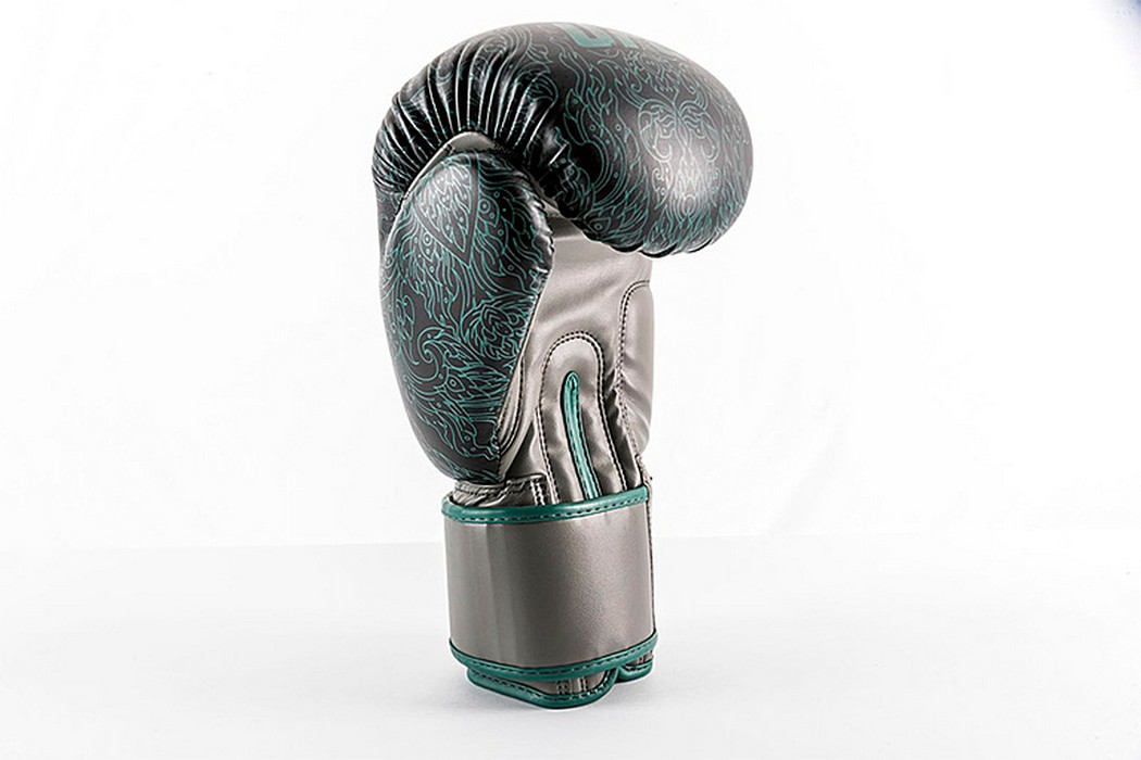 Боксерские перчатки UFC PRO Thai Naga Green, 12oz 1050_700