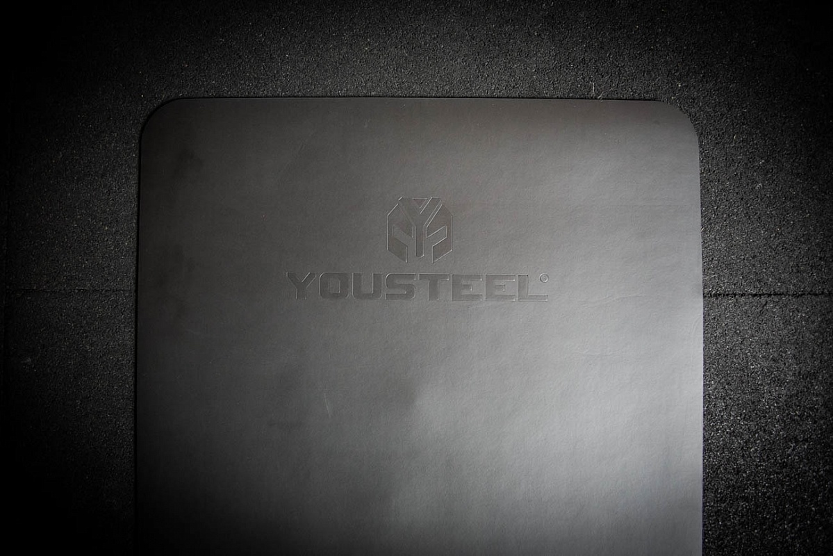 Коврик для йоги 184х61,5х0,5 см YouSteel Yoga Mat, PU-rubber, черный+серый 1199_800